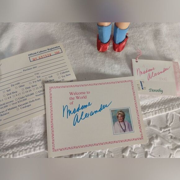 Madame Alexander Dorothy Doll - Picture 7 of 8